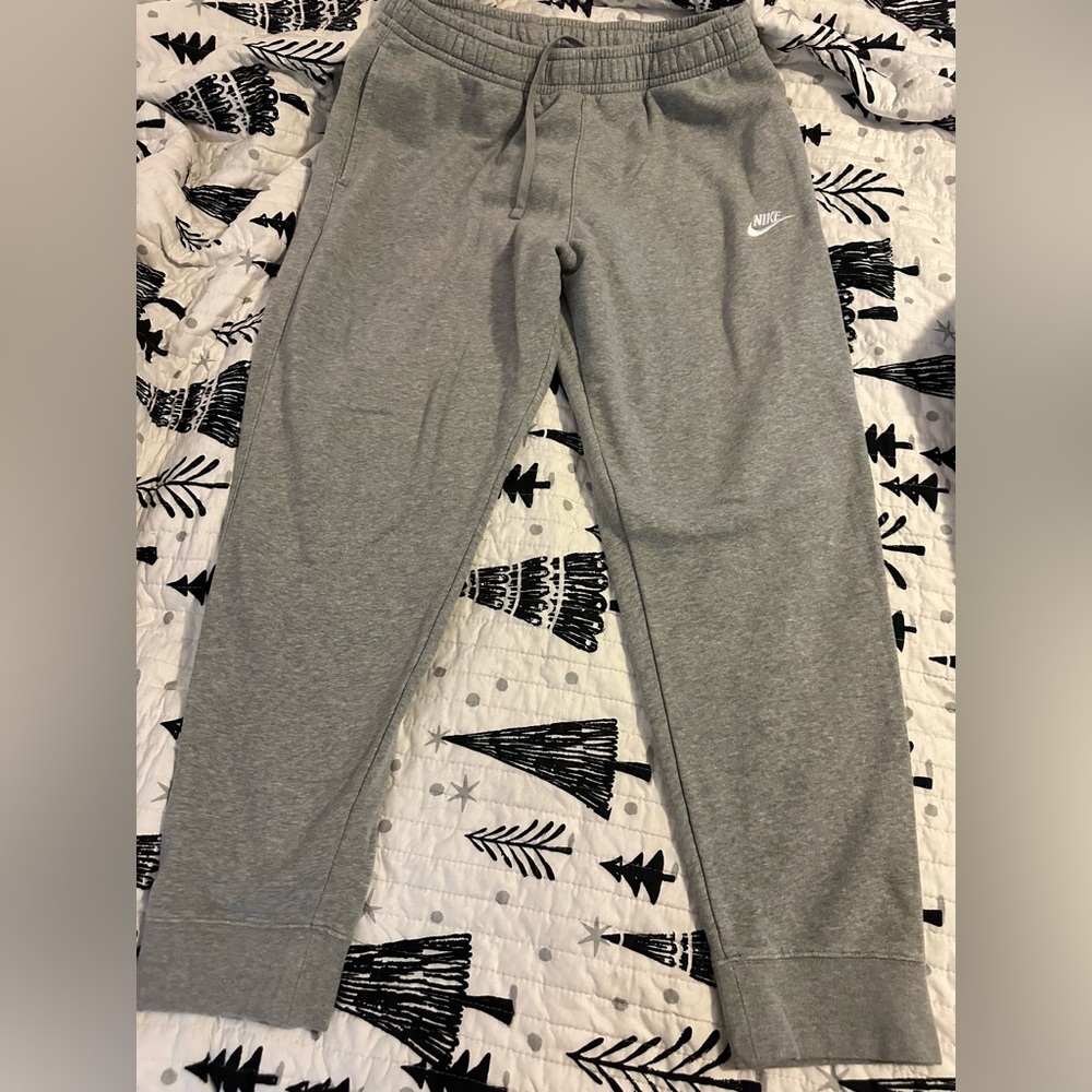 Nike Men’s Gray joggers XL Sweatpants